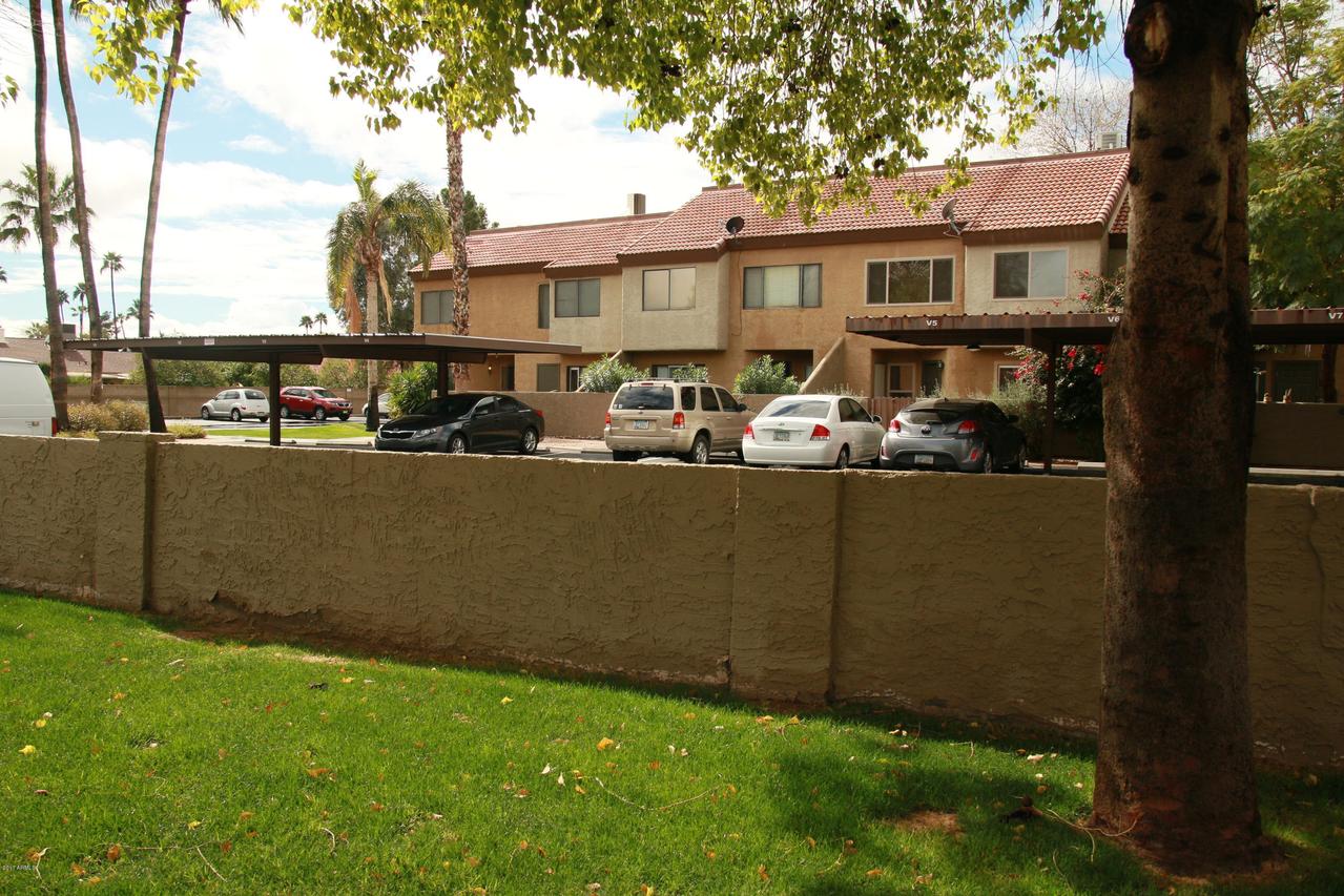 2040 S Longmore Rd. #8, Mesa, AZ 85202