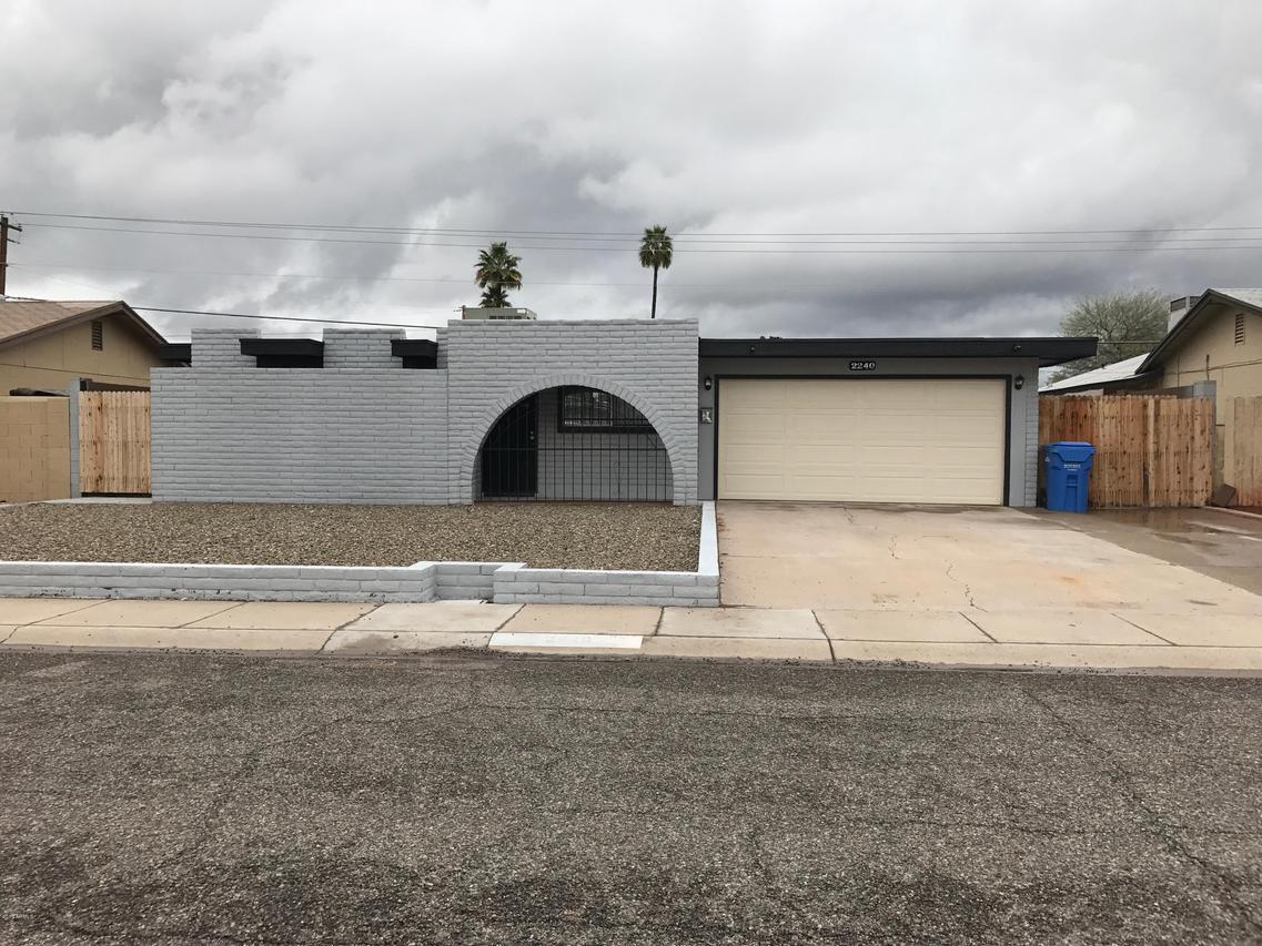 2240 W Dahlia Dr., Phoenix, AZ 85029
