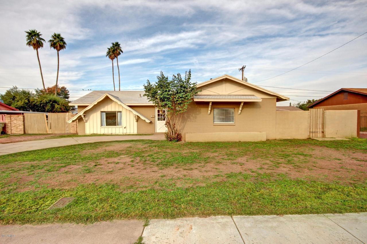 5832 N 62nd Ave., Glendale, AZ 85301