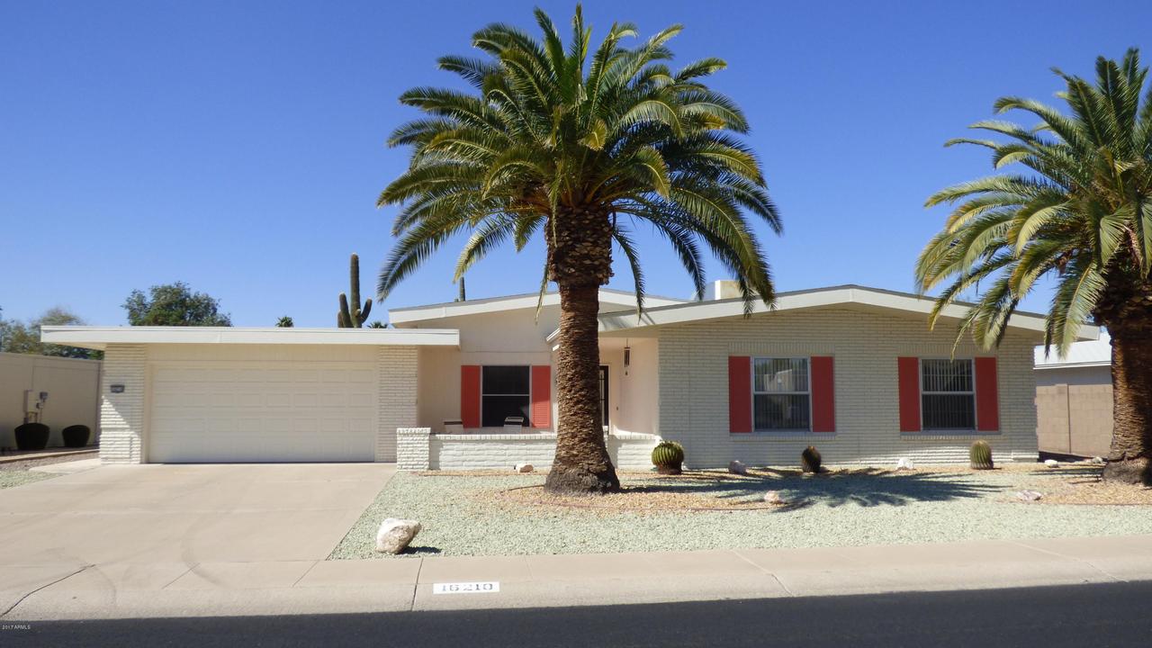 16210 N Meadow Park Dr., Sun City, AZ 85351