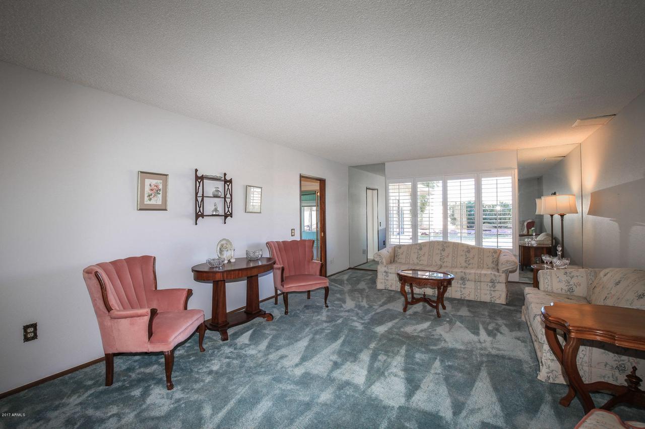 19830 N Lake Forest Dr., Sun City, AZ 85373