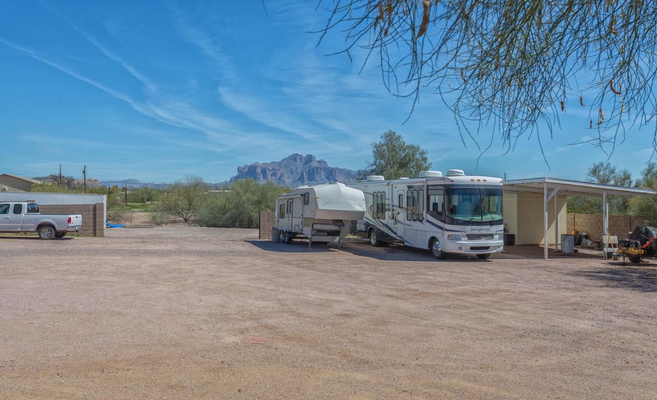 4443 N Saguaro Dr., Apache Junction, AZ 85120