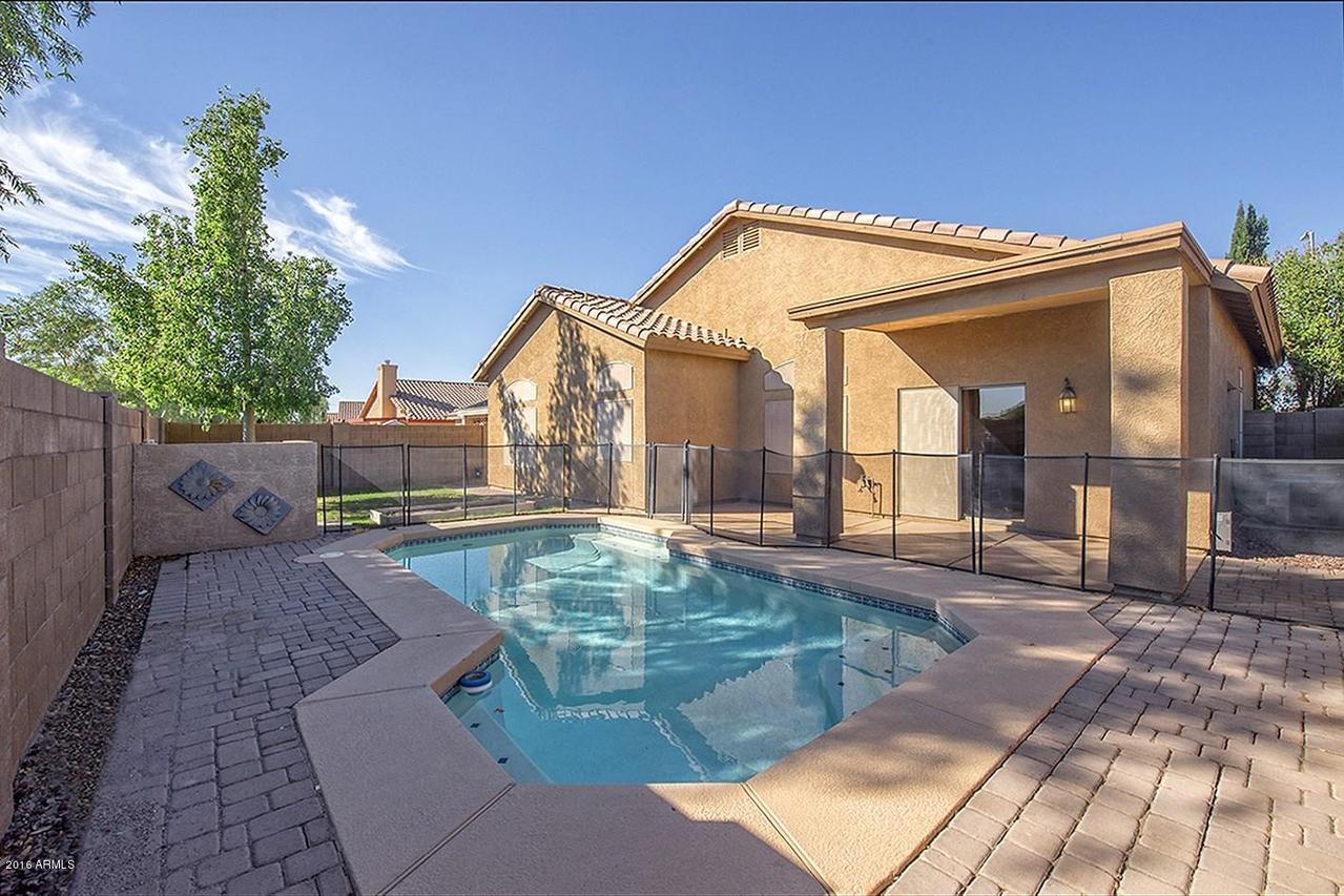 10805 W Via Del Sol Dr., Sun City, AZ 85373