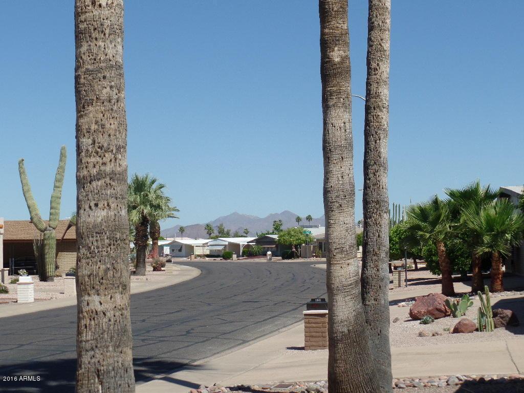 2135 N Nicklaus Dr., Mesa, AZ 85215