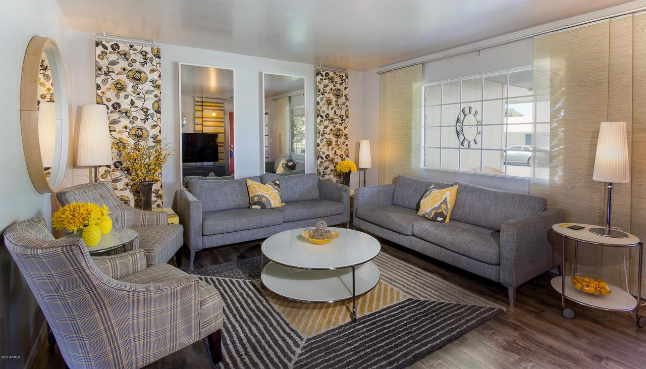 9401 N 110th Ave., Sun City, AZ 85351