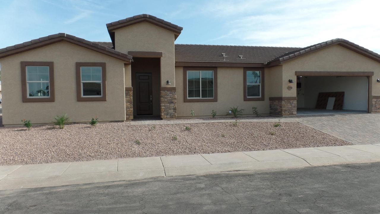 2558 N Hogan Ave., Mesa, AZ 85215