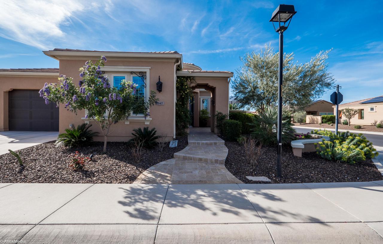 747 E Laddoos Ave., San Tan Valley, AZ 85140