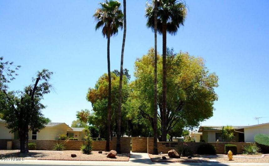 10527 W Palmeras Dr., Sun City, AZ 85373