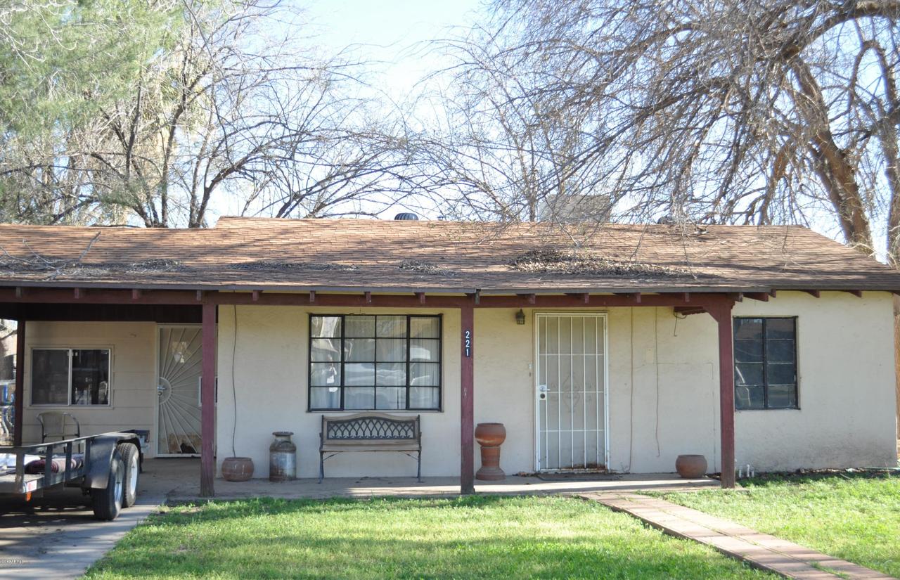 221 E Cavaness Ave., Wickenburg, AZ 85390