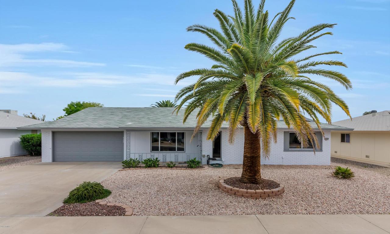 9422 W Willowbrook Dr., Sun City, AZ 85373