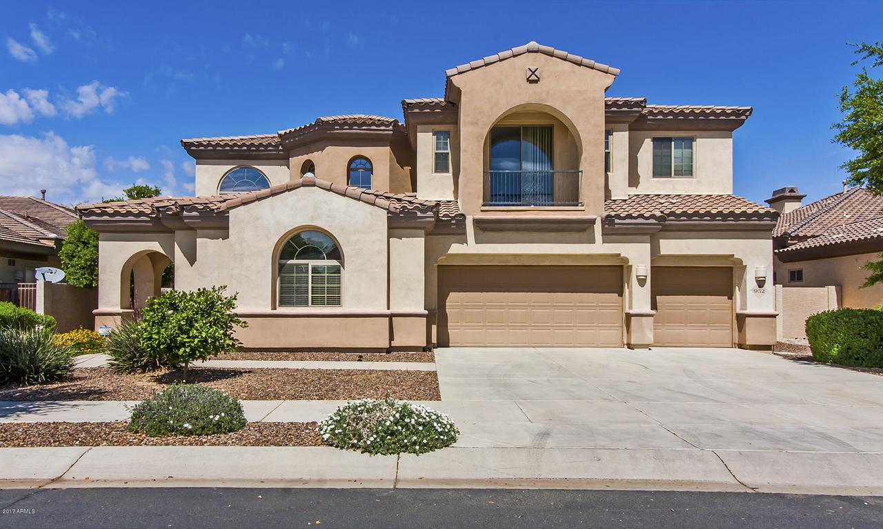 952 W Orchard Ln., Litchfield Park, AZ 85340