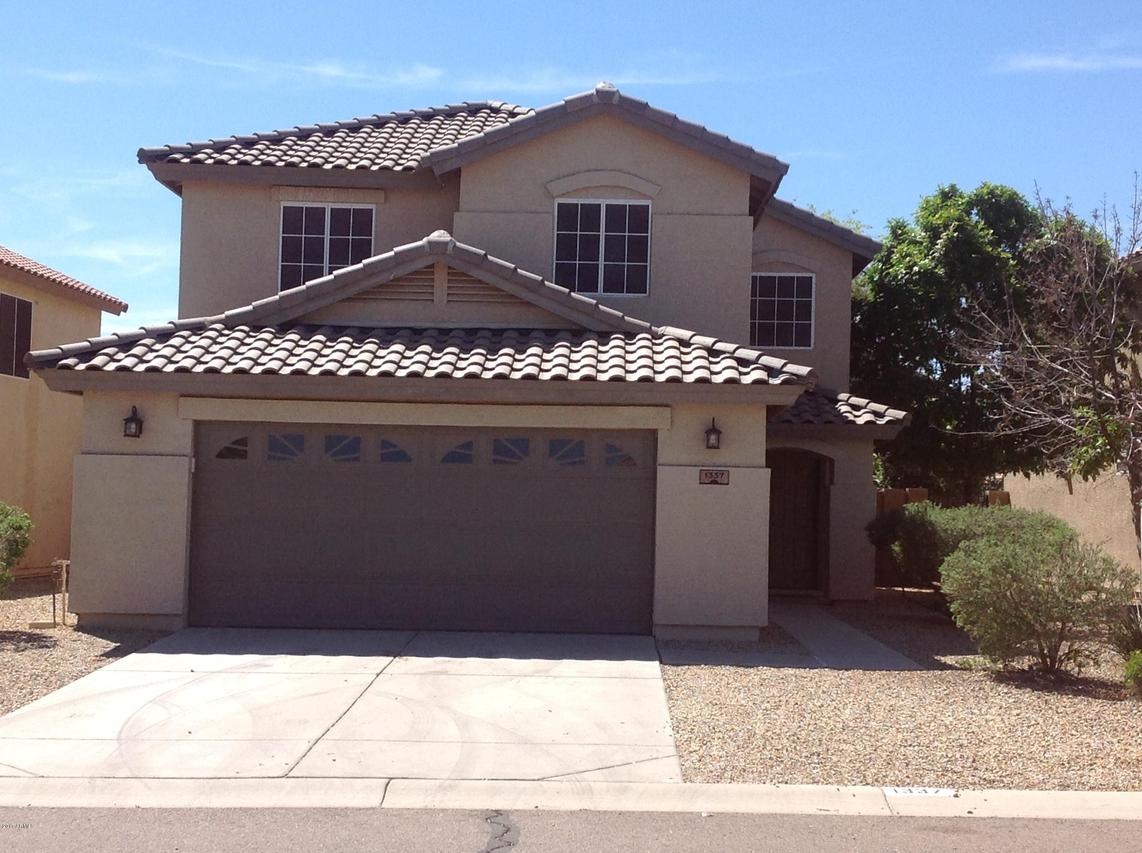 1337 E Stirrup Ln., San Tan Valley, AZ 85143