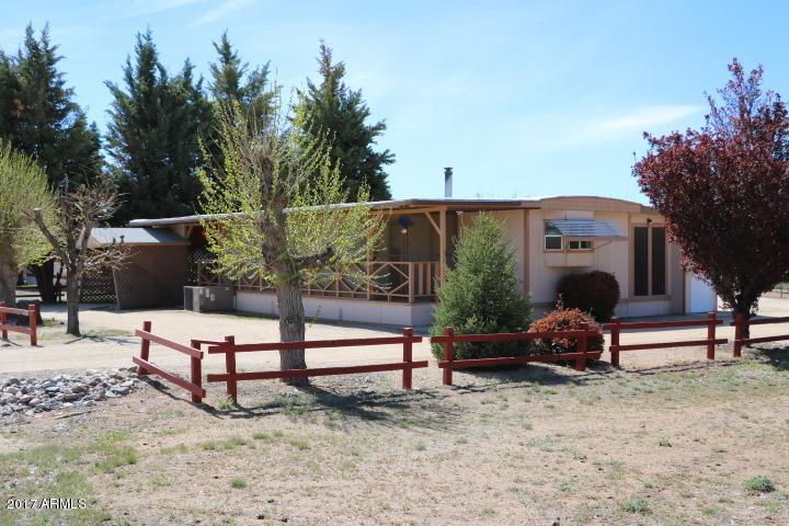 18156 S John Fry Ave., Peeples Valley, AZ 86332