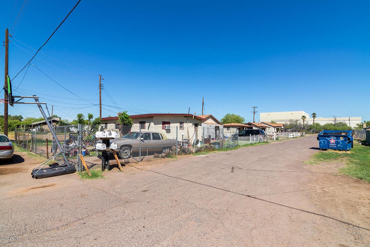 416 E Illini St., Phoenix, AZ 85040