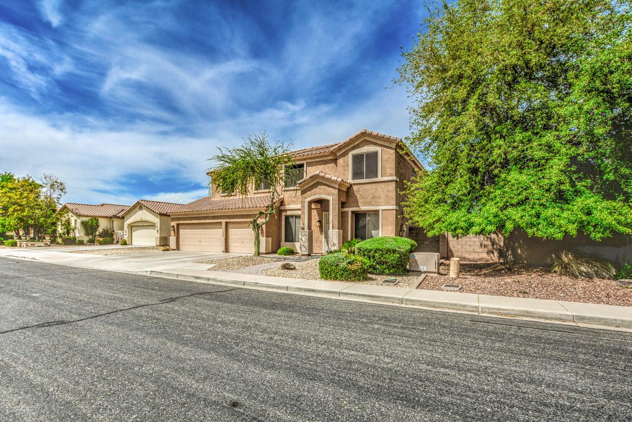 12938 W Estero Ln., Litchfield Park, AZ 85340