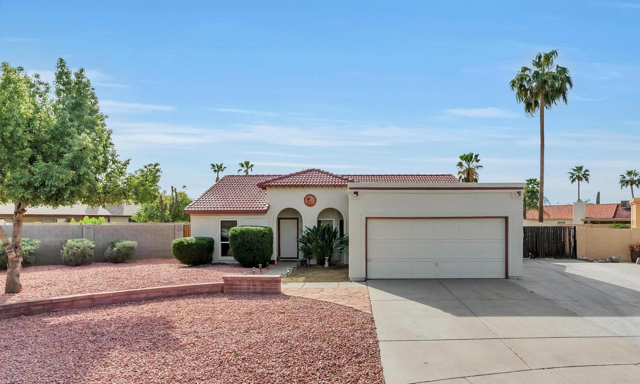 6319 W Cochise Dr., Glendale, AZ 85302