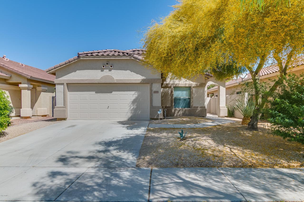 2570 W Woburn Ln., Phoenix, AZ 85085