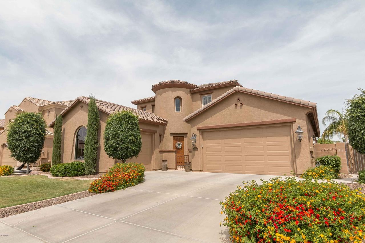 2834 E Honeysuckle Pl., Chandler, AZ 85286