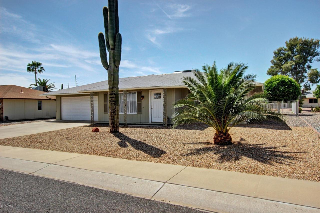 12214 N Sun Valley Dr., Sun City, AZ 85351