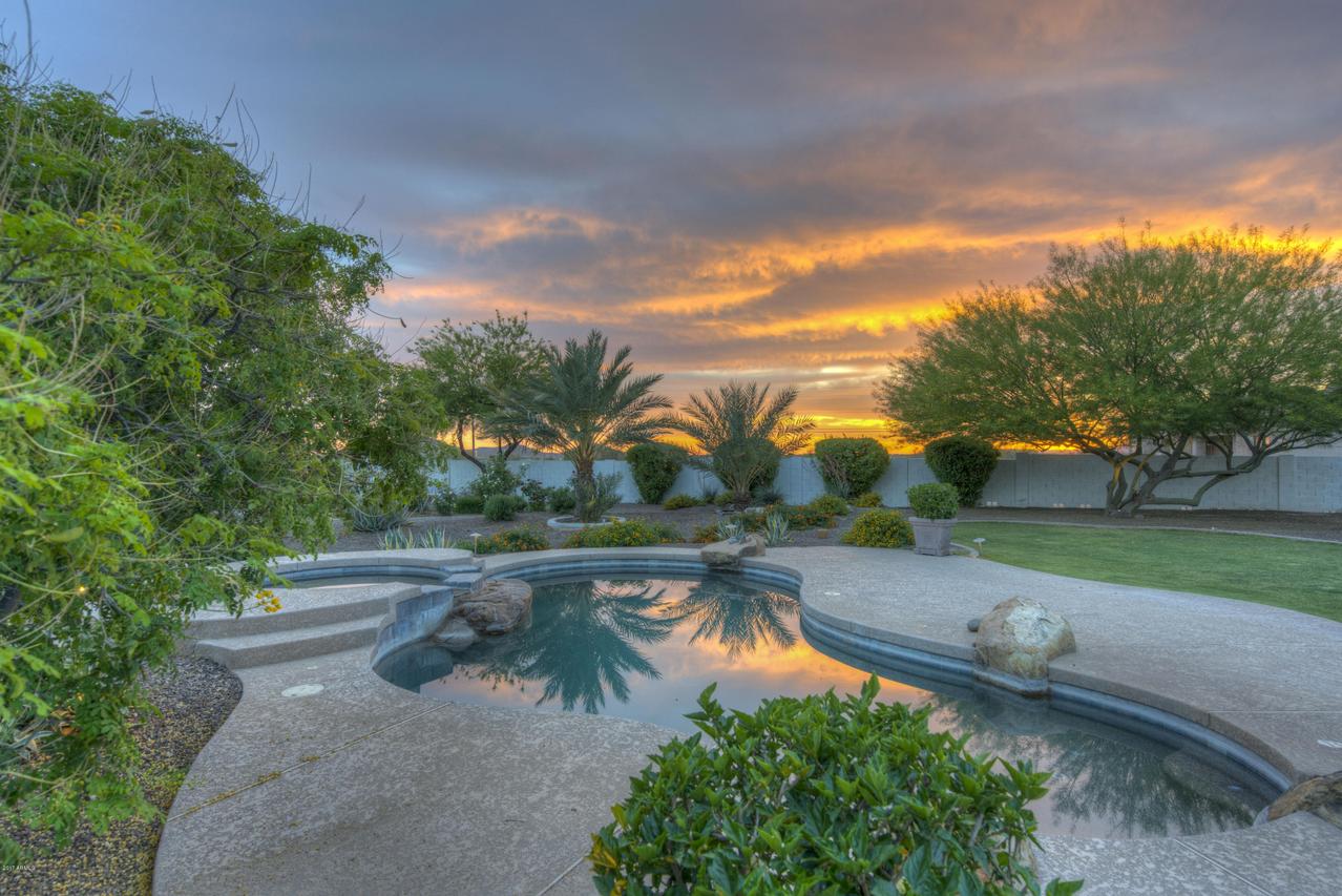 605 W Ridgecrest Rd., Phoenix, AZ 85086