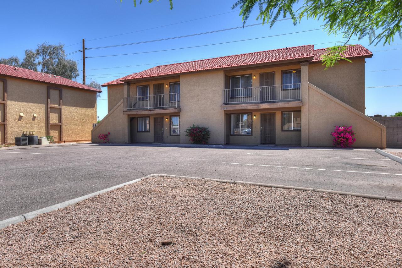 3121 E Cicero St., Mesa, AZ 85213