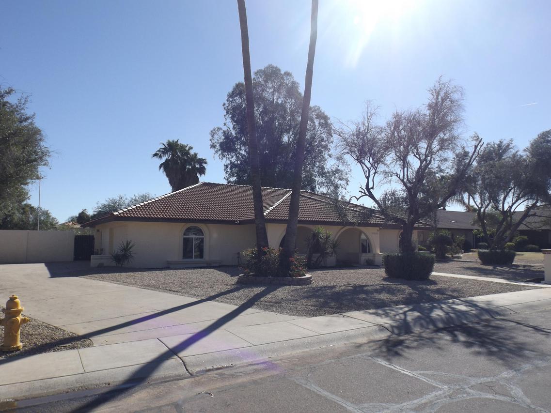 10433 N 43rd St., Phoenix, AZ 85028