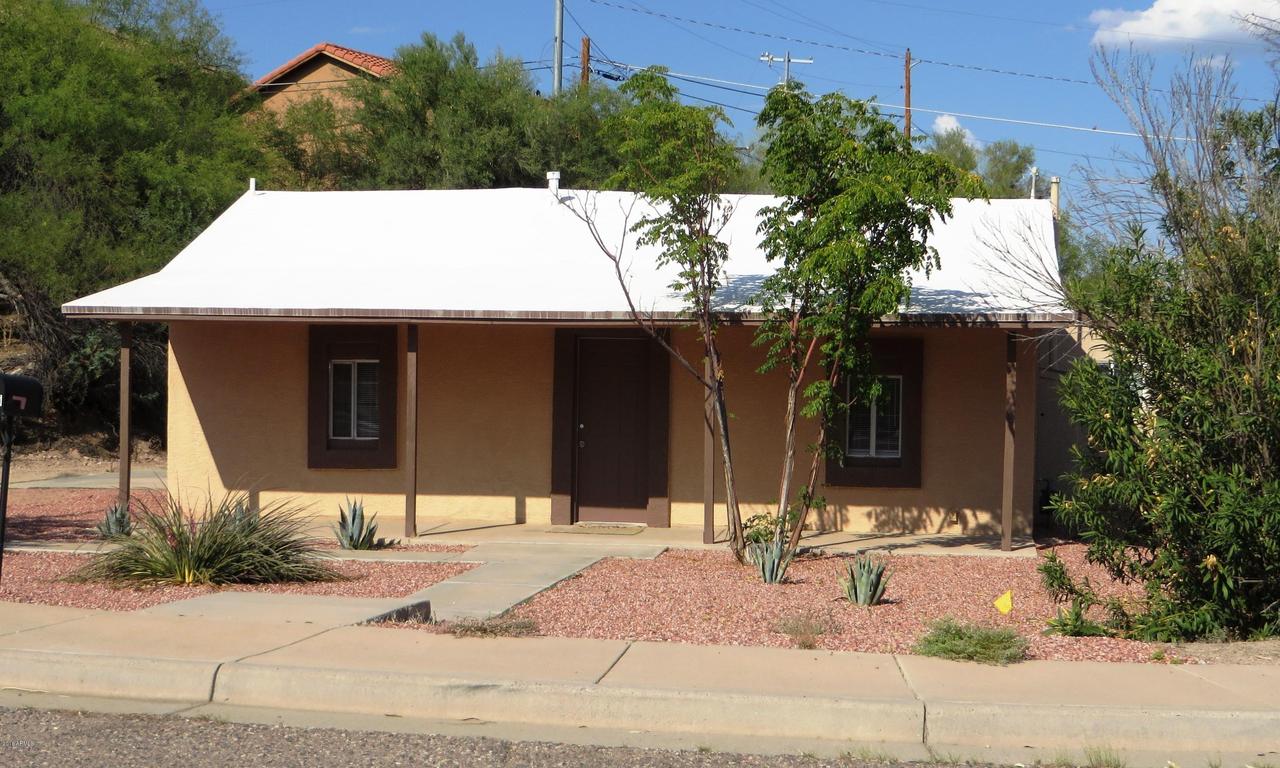 585 Whipple Ct., Wickenburg, AZ 85390