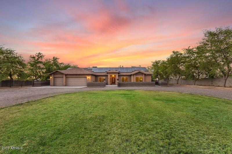 8028 S 29th Ave., Laveen, AZ 85339