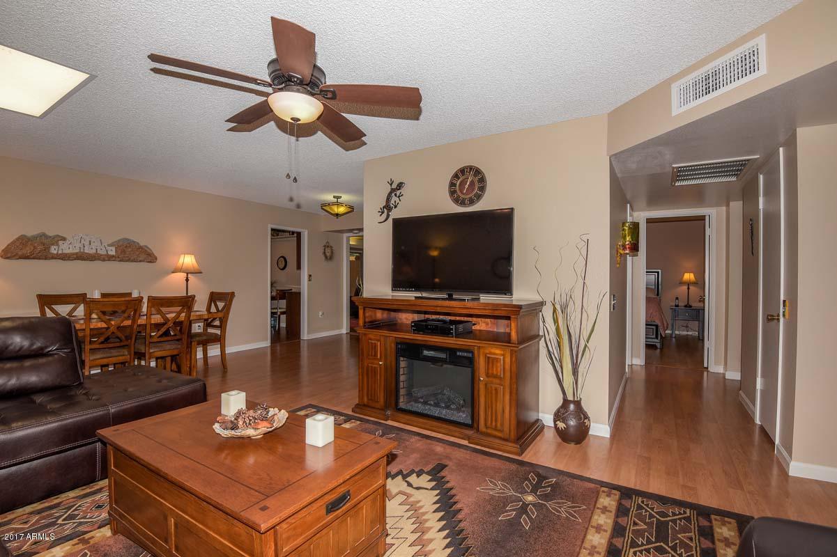 10537 W Wheatridge Dr., Sun City, AZ 85373