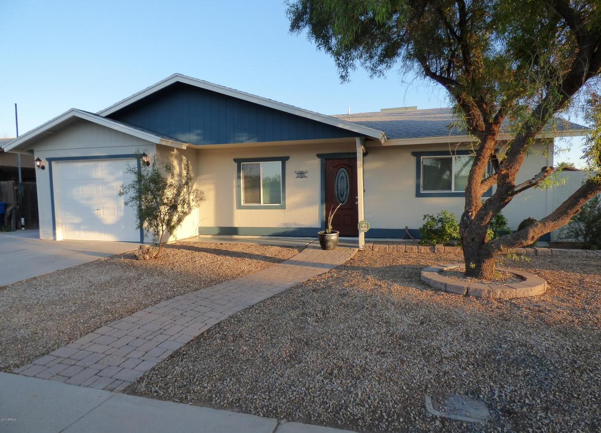 2745 E Holmes Ave., Mesa, AZ 85204