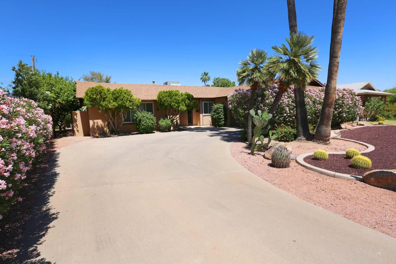 8450 E Orange Blossom Ln., Scottsdale, AZ 85250