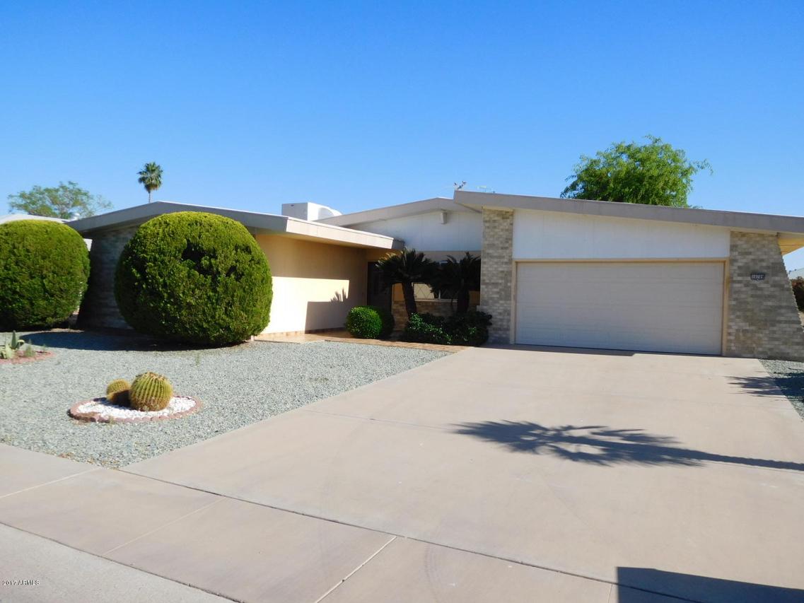 10709 W Garnette Dr., Sun City, AZ 85373