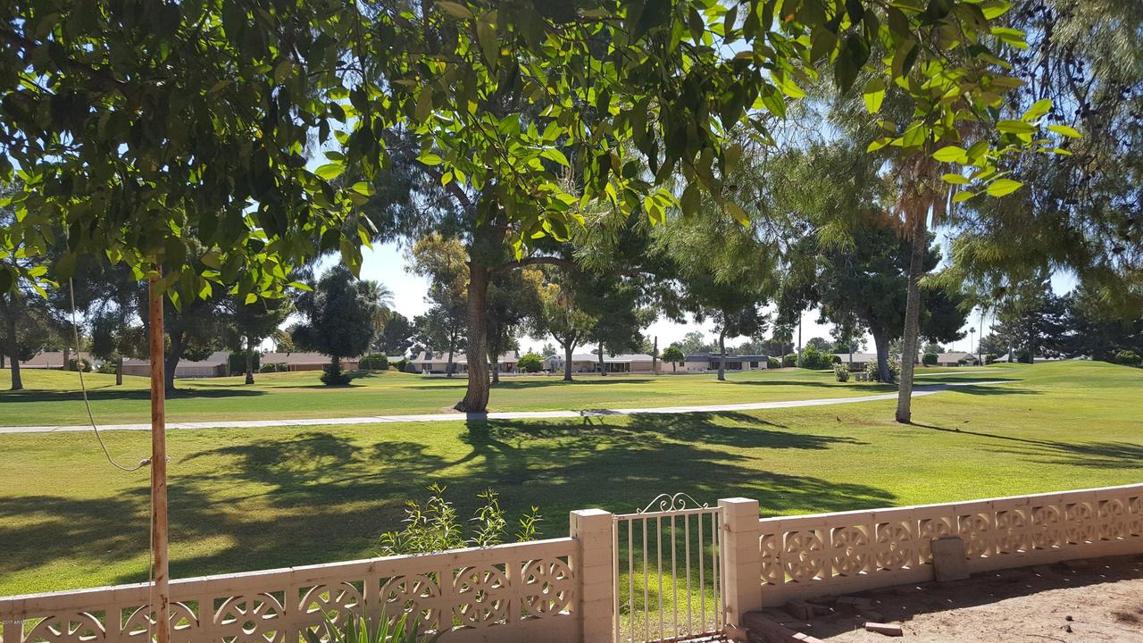 9821 N 110th Ave., Sun City, AZ 85351