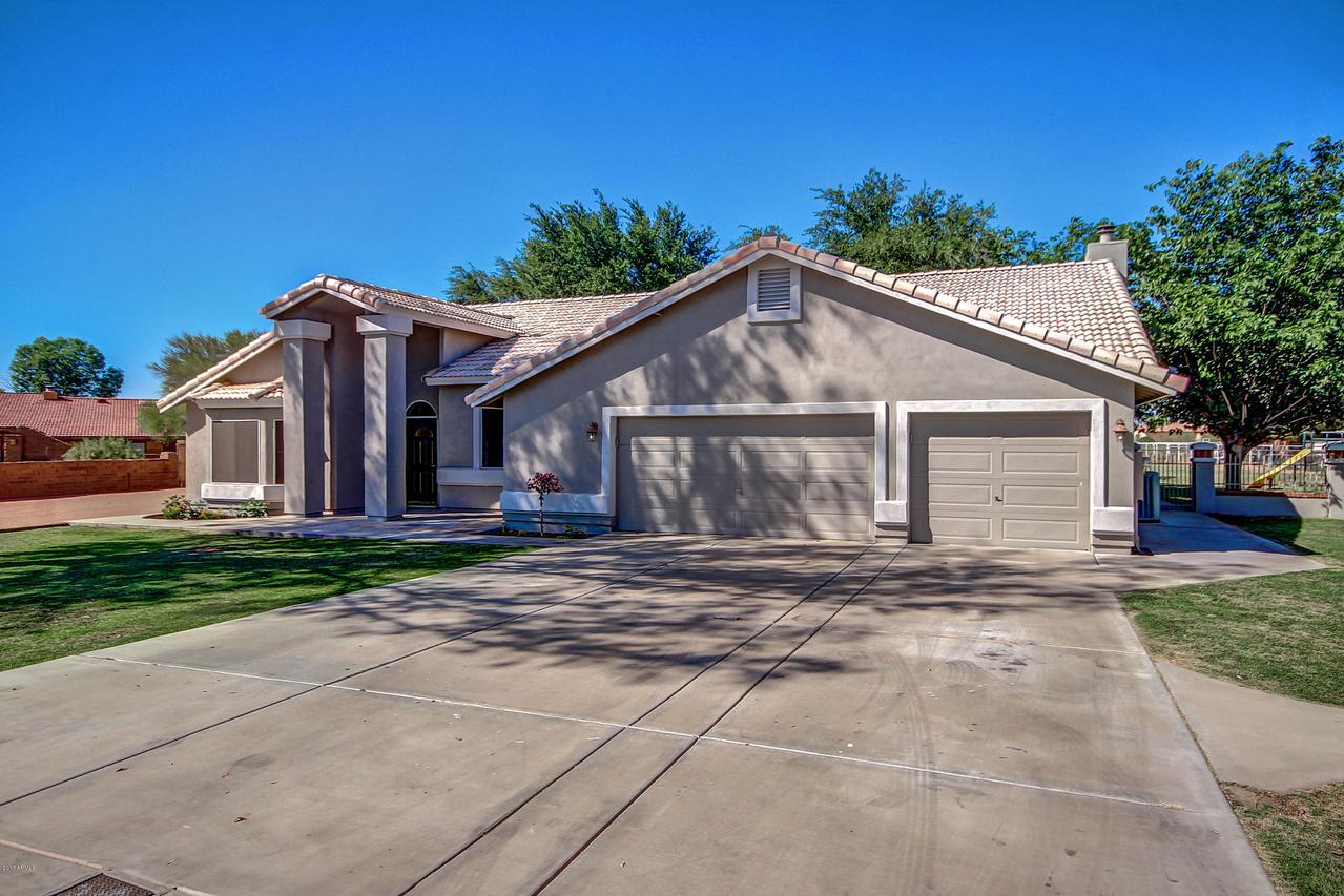 19520 E Via De Olivos, Queen Creek, AZ 85142