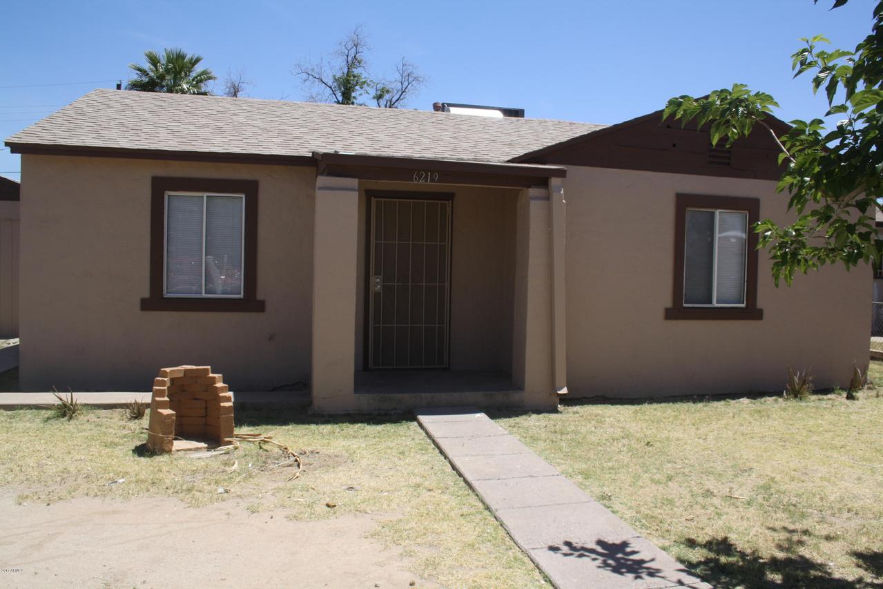 6219 S 2nd Ave., Phoenix, AZ 85041