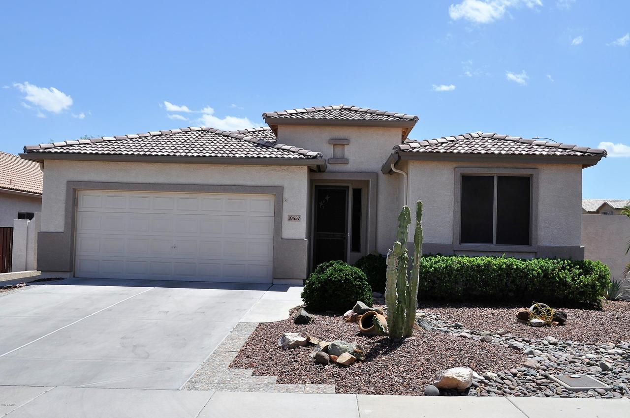19537 N 108th Ave., Sun City, AZ 85373
