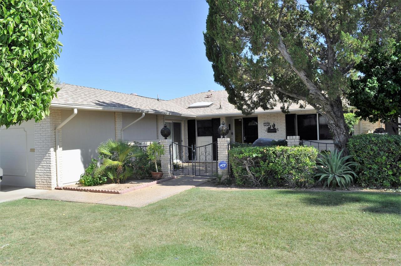 10404 W Tropicana Cir., Sun City, AZ 85351