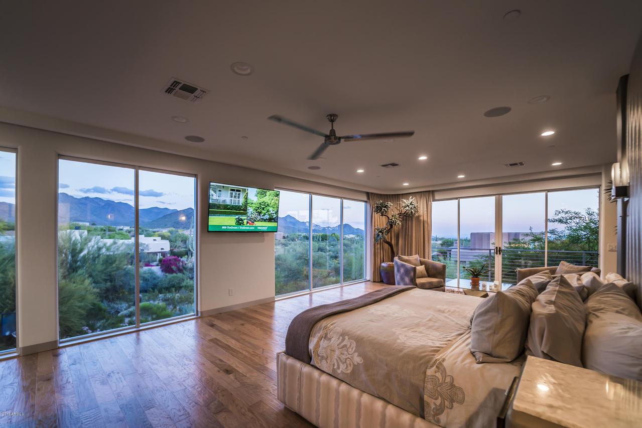 9363 E Calle De Las Brisas St., Scottsdale, AZ 85255