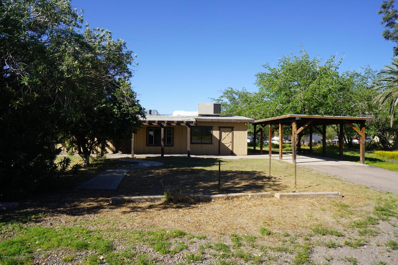 43610 N 3rd Ave., New River, AZ 85087