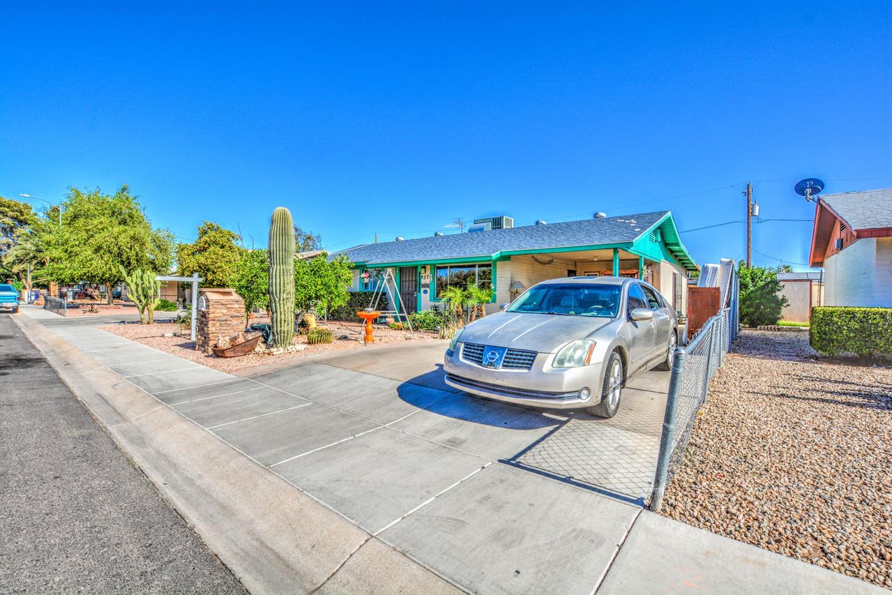 437 E San Tan St., Chandler, AZ 85225