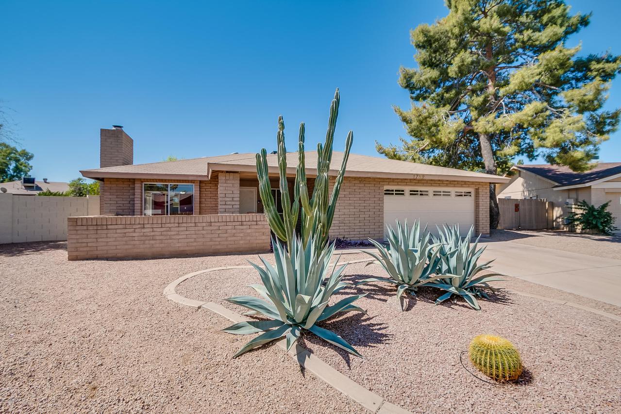 1752 S Rogers Cir., Mesa, AZ 85202