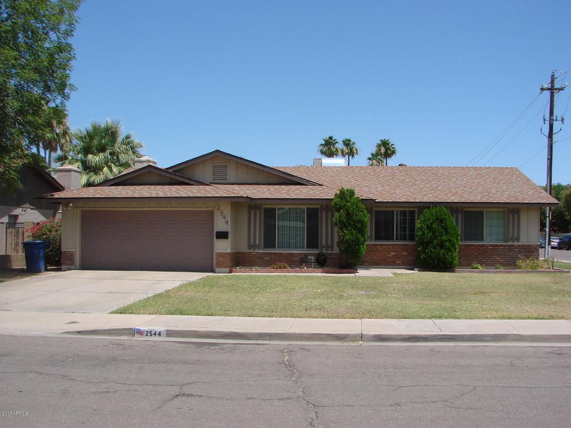 2544 E Pebble Beach Dr., Tempe, AZ 85282