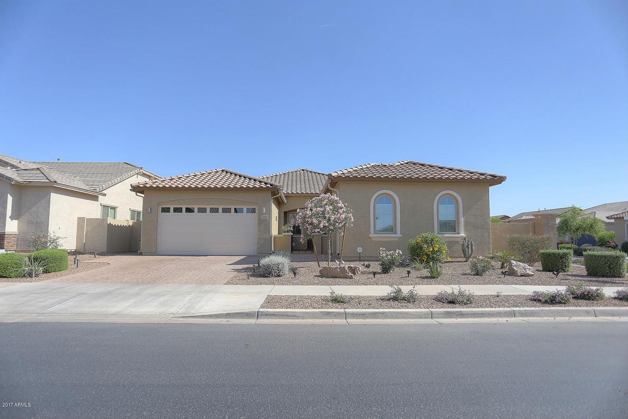 19251 E Canary Way, Queen Creek, AZ 85142