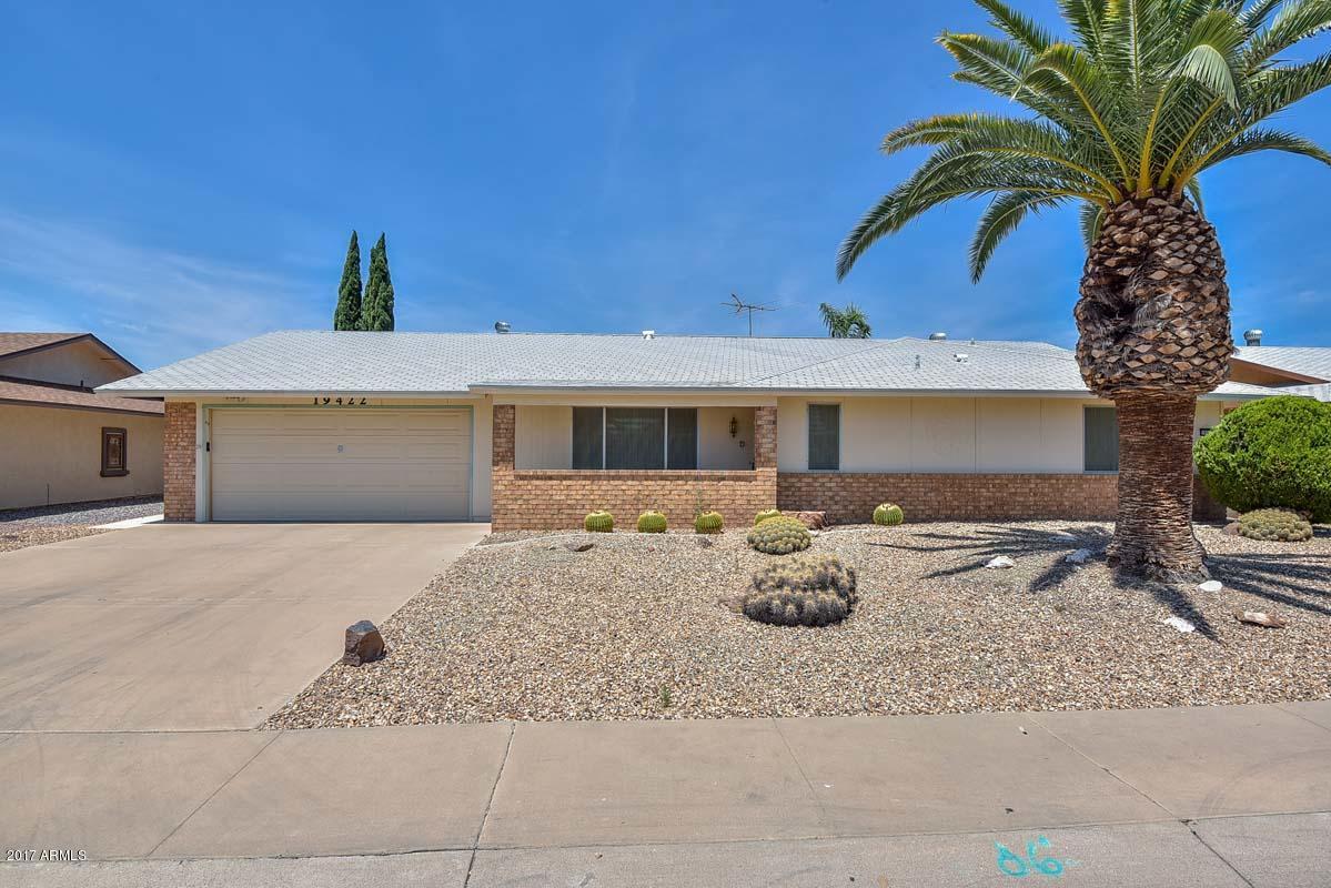 19422 N Signal Butte Cir., Sun City, AZ 85373