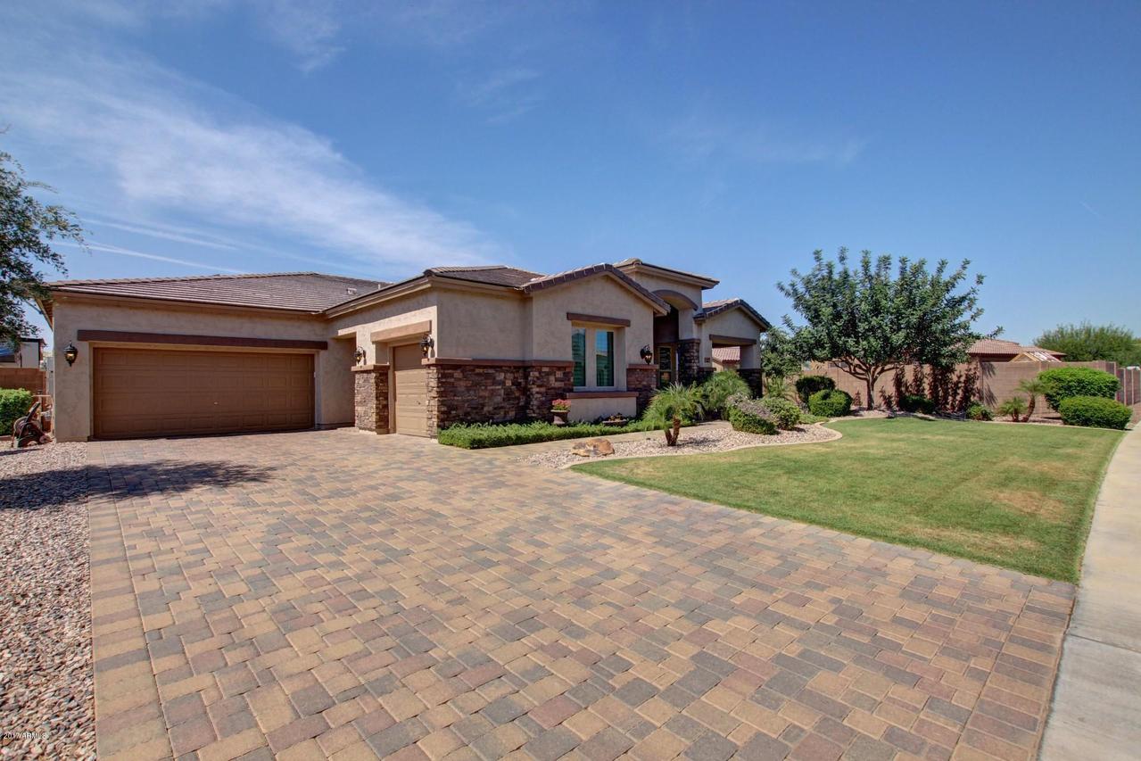 18001 W Sells Dr., Goodyear, AZ 85395