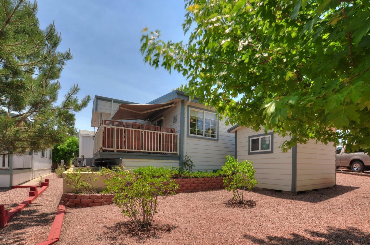 2709 Rustlers Roost, Overgaard, AZ 85933