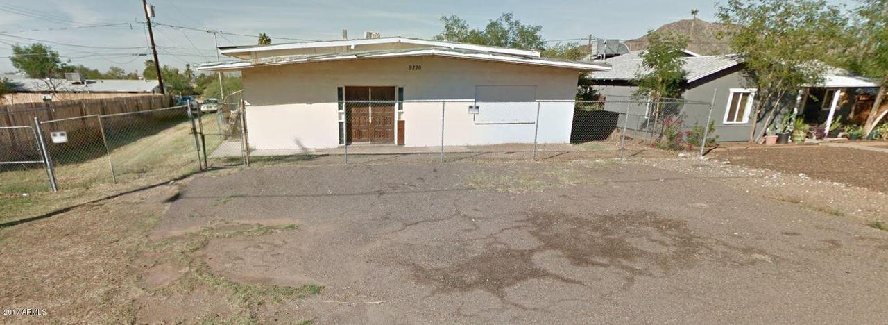 9220 N 14th St., Phoenix, AZ 85020