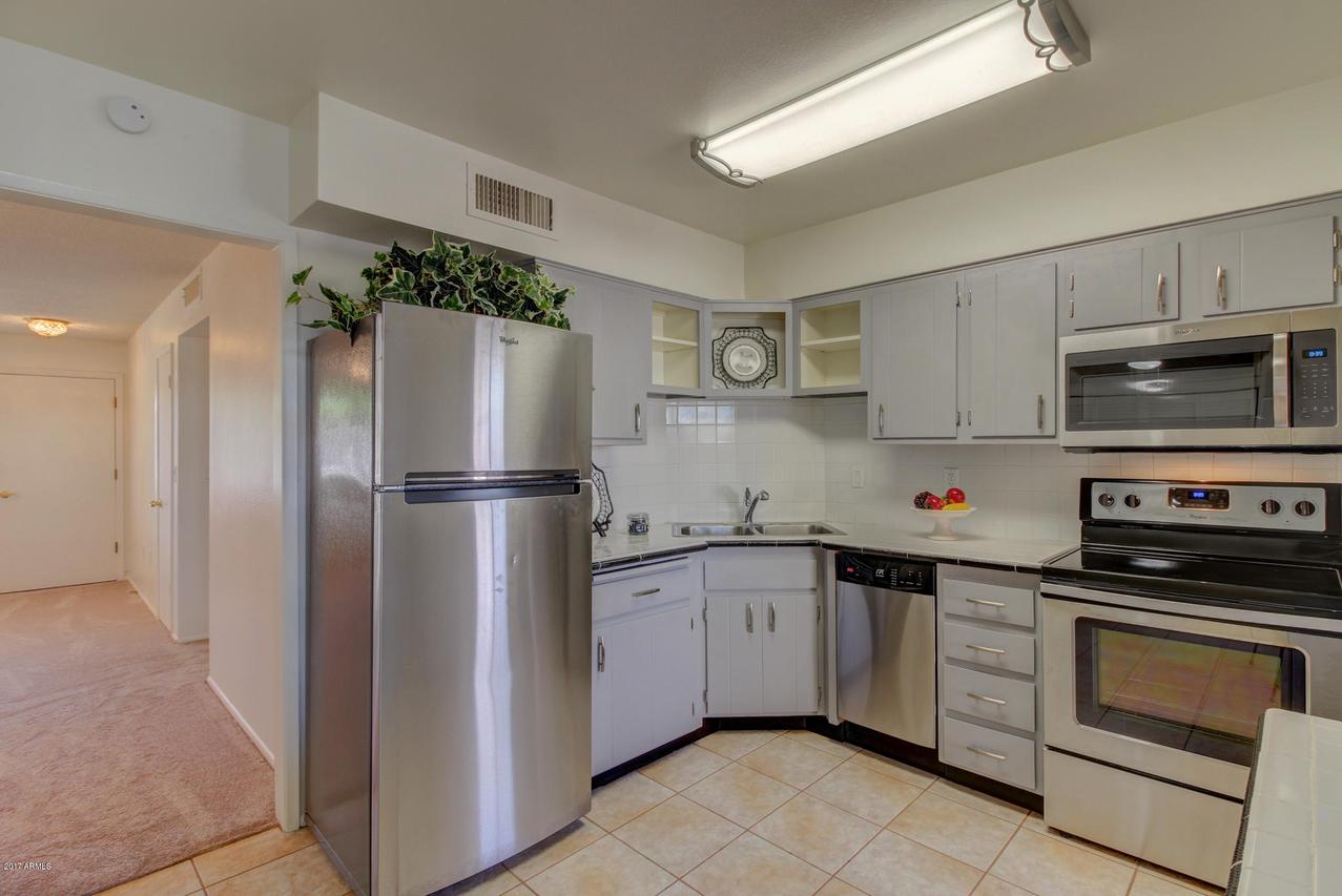 13657 N 111th Ave., Sun City, AZ 85351