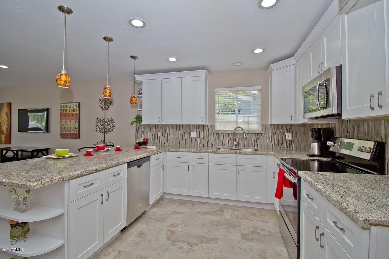 2021 E Earll Dr., Phoenix, AZ 85016