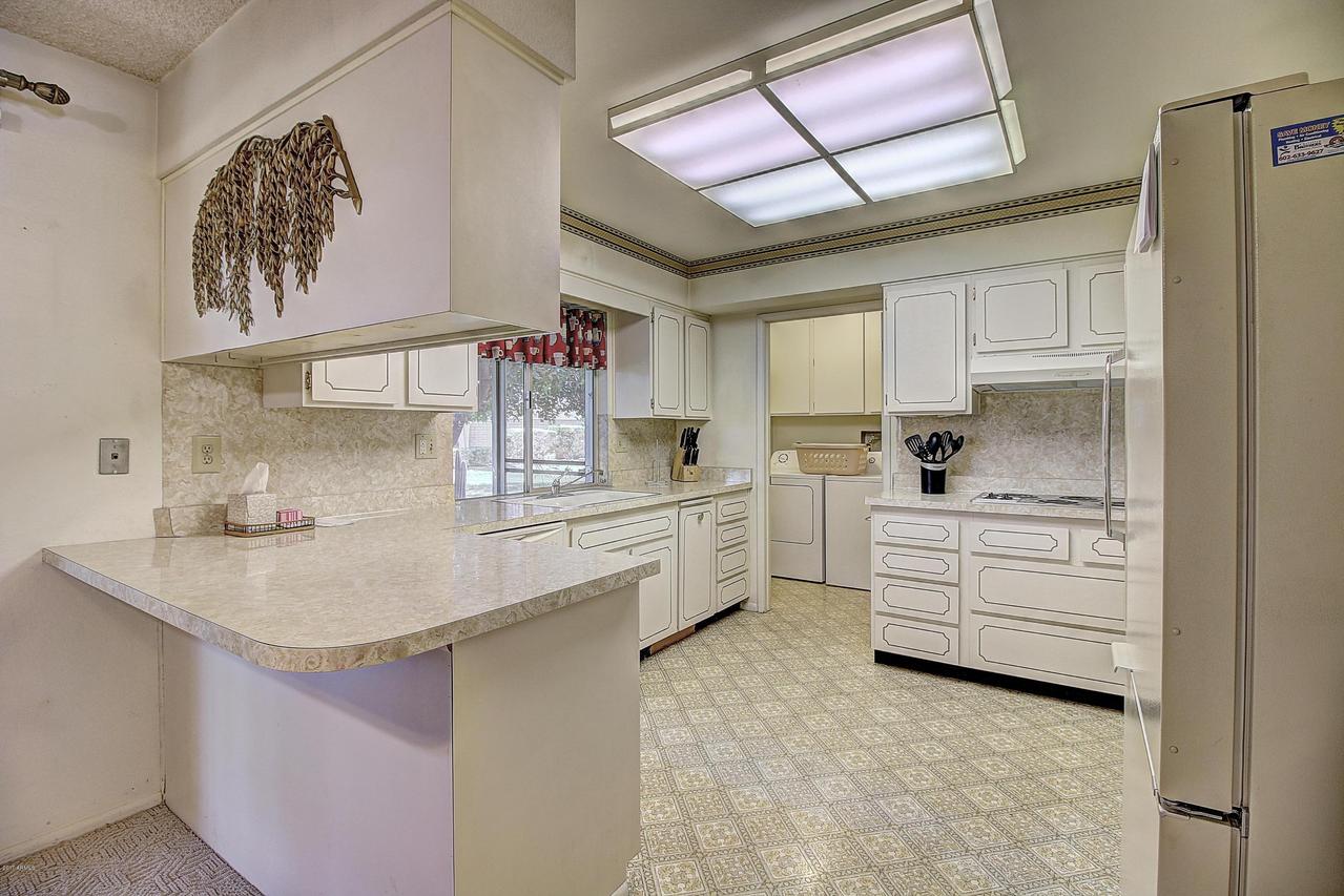 9606 N 110th Ave., Sun City, AZ 85351